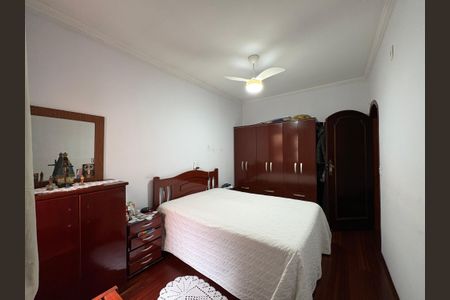 Casa à venda com 360m², 5 quartos e 5 vagas Casa à venda com 360m², 5 quartos e 5 vagasSuite 2