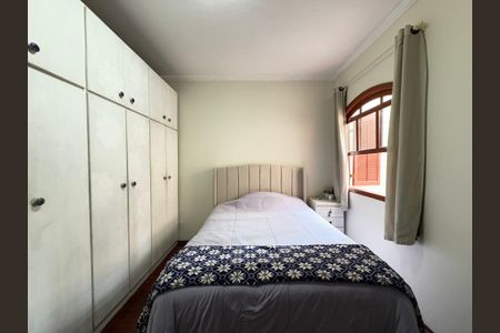 Casa à venda com 360m², 5 quartos e 5 vagas Casa à venda com 360m², 5 quartos e 5 vagasSuite 3