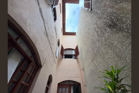 Casa à venda com 360m², 5 quartos e 5 vagas Casa à venda com 360m², 5 quartos e 5 vagasJardim de inverno