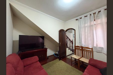 Casa à venda com 360m², 5 quartos e 5 vagas Casa à venda com 360m², 5 quartos e 5 vagasSala de TV