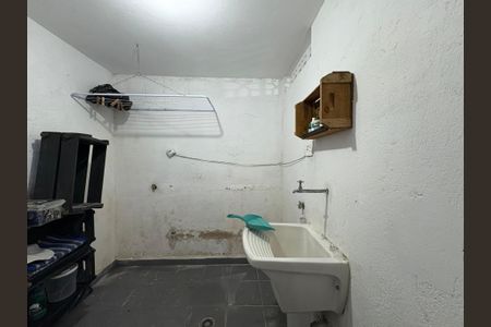 Casa à venda com 360m², 5 quartos e 5 vagas Casa à venda com 360m², 5 quartos e 5 vagasLavanderia edícula