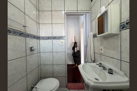 Casa à venda com 360m², 5 quartos e 5 vagas Casa à venda com 360m², 5 quartos e 5 vagasBanheiro da suíte 4