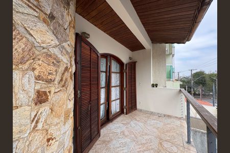 Casa à venda com 360m², 5 quartos e 5 vagas Casa à venda com 360m², 5 quartos e 5 vagasSacada/Suite 1