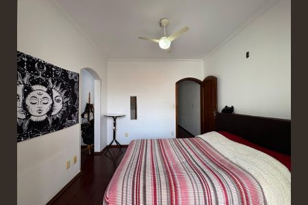 Casa à venda com 360m², 5 quartos e 5 vagas Casa à venda com 360m², 5 quartos e 5 vagasSuite 4