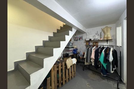 Casa à venda com 360m², 5 quartos e 5 vagas Casa à venda com 360m², 5 quartos e 5 vagasÁrea de serviço edícula