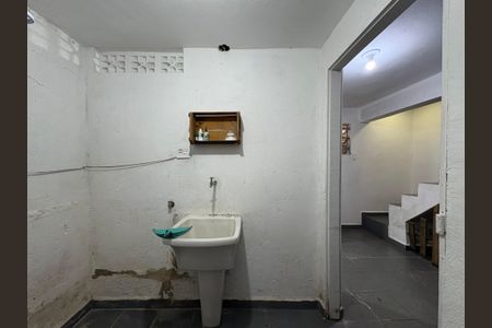 Casa à venda com 360m², 5 quartos e 5 vagas Casa à venda com 360m², 5 quartos e 5 vagasLavanderia edícula