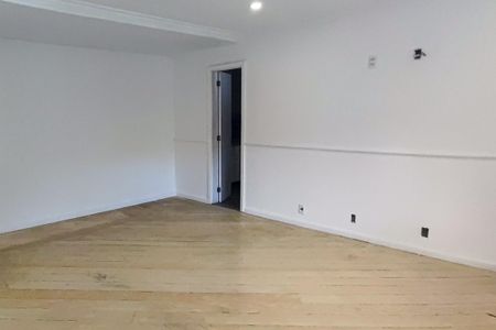 Casa de condomínio para alugar com 650m², 6 quartos e 4 vagas Casa de condomínio para alugar com 650m², 6 quartos e 4 vagasSuíte 2