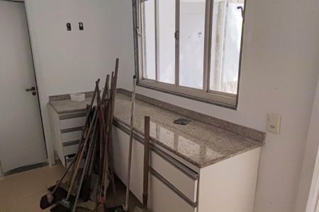 Casa de condomínio para alugar com 650m², 6 quartos e 4 vagas Casa de condomínio para alugar com 650m², 6 quartos e 4 vagasQuarto de Serviço