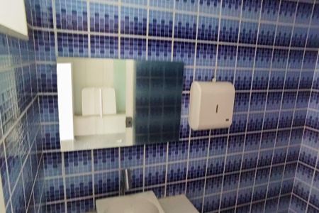 Casa de condomínio para alugar com 650m², 6 quartos e 4 vagas Casa de condomínio para alugar com 650m², 6 quartos e 4 vagasLavabo da Área Gourmet