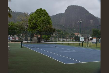 Casa de condomínio para alugar com 650m², 6 quartos e 4 vagas Casa de condomínio para alugar com 650m², 6 quartos e 4 vagasÁrea comum - Quadra de Tênis