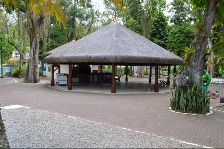 Casa de condomínio para alugar com 650m², 6 quartos e 4 vagas Casa de condomínio para alugar com 650m², 6 quartos e 4 vagasÁrea comum - Churrasqueira