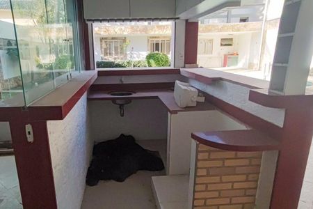 Casa de condomínio para alugar com 650m², 6 quartos e 4 vagas Casa de condomínio para alugar com 650m², 6 quartos e 4 vagasÁrea Gourmet
