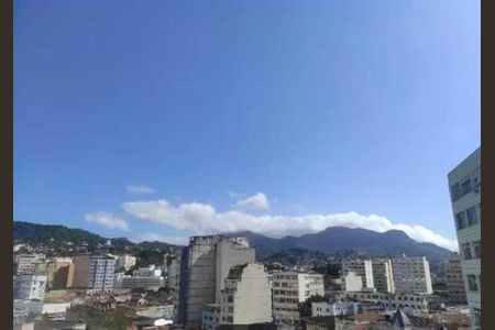 Apartamento à venda com 71m², 2 quartos e sem vaga