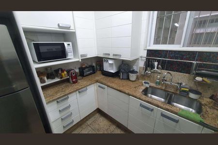 Apartamento à venda com 252m², 4 quartos e 2 vagas