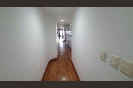 Apartamento à venda com 252m², 4 quartos e 2 vagas