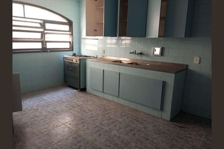 Casa à venda com 285m², 4 quartos e 2 vagas