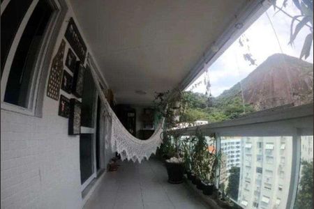 Apartamento à venda com 76m², 2 quartos e 1 vaga