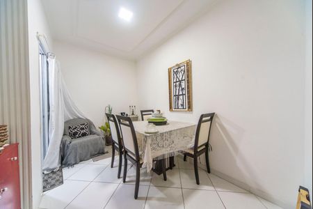 Apartamento à venda com 100m², 3 quartos e 2 vagas Apartamento à venda com 100m², 3 quartos e 2 vagasQuarto 1