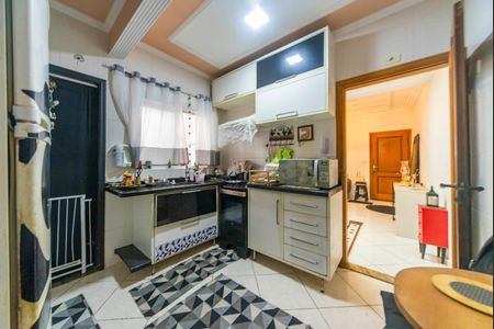 Apartamento à venda com 100m², 3 quartos e 2 vagas Apartamento à venda com 100m², 3 quartos e 2 vagasCozinha