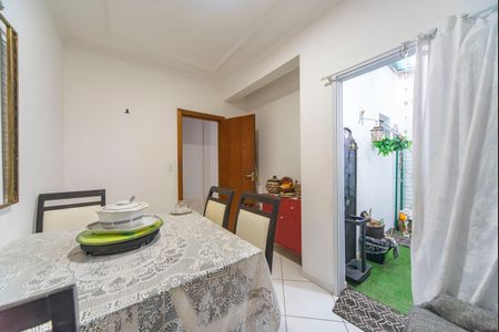 Apartamento à venda com 100m², 3 quartos e 2 vagas Apartamento à venda com 100m², 3 quartos e 2 vagasQuarto 1