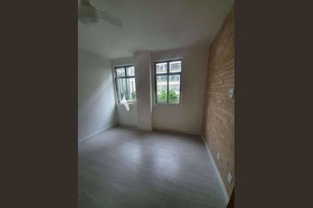 Apartamento à venda com 80m², 3 quartos e sem vaga