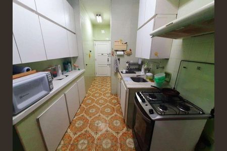 Apartamento à venda com 180m², 4 quartos e 1 vaga
