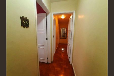 Apartamento à venda com 180m², 4 quartos e 1 vaga
