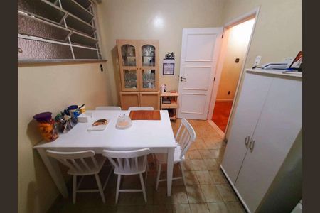 Apartamento à venda com 180m², 4 quartos e 1 vaga