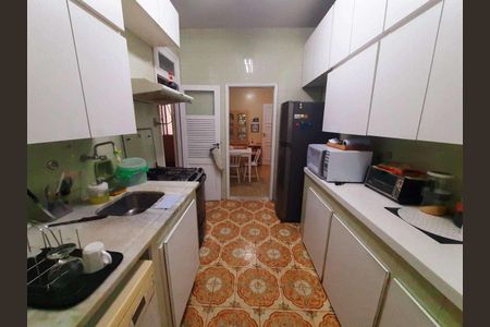Apartamento à venda com 180m², 4 quartos e 1 vaga