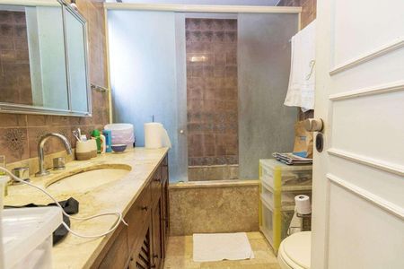 Apartamento à venda com 199m², 4 quartos e 3 vagas