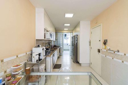 Apartamento à venda com 199m², 4 quartos e 3 vagas