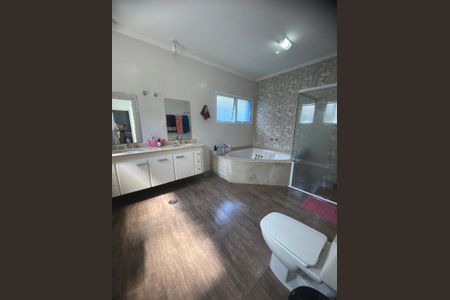 Casa de condomínio à venda com 542m², 5 quartos e 4 vagas Casa de condomínio à venda com 542m², 5 quartos e 4 vagasFoto 16