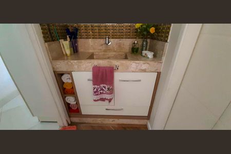 Apartamento para alugar com 73m², 3 quartos e 1 vaga Apartamento para alugar com 73m², 3 quartos e 1 vagaBanheiro da Suíte