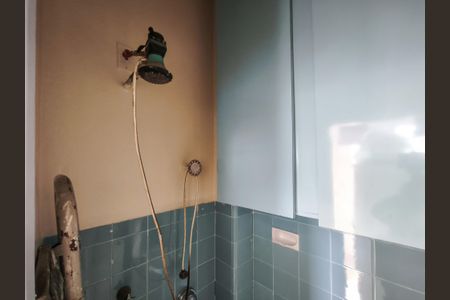 Apartamento à venda com 44m², 1 quarto e 1 vaga Apartamento à venda com 44m², 1 quarto e 1 vagaBanheiro de serviço