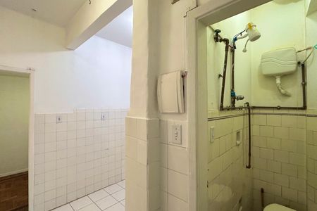 Apartamento à venda com 56m², 1 quarto e sem vaga Apartamento à venda com 56m², 1 quarto e sem vagaBanheiro de serviço