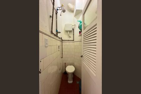 Apartamento à venda com 56m², 1 quarto e sem vaga Apartamento à venda com 56m², 1 quarto e sem vagaBanheiro de serviço