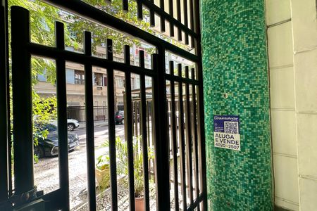 Apartamento à venda com 56m², 1 quarto e sem vaga Apartamento à venda com 56m², 1 quarto e sem vagaPlaquinha