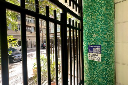 Apartamento à venda com 56m², 1 quarto e sem vaga Apartamento à venda com 56m², 1 quarto e sem vagaPlaquinha