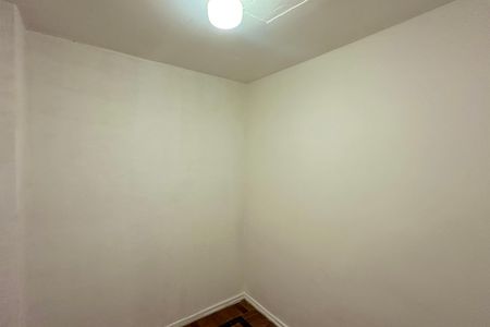 Apartamento à venda com 56m², 1 quarto e sem vaga Apartamento à venda com 56m², 1 quarto e sem vagaQuarto de Serviço