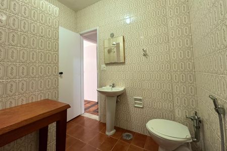 Apartamento à venda com 56m², 1 quarto e sem vaga Apartamento à venda com 56m², 1 quarto e sem vagaBanheiro Social