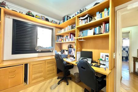 Apartamento à venda com 99m², 3 quartos e 2 vagas Apartamento à venda com 99m², 3 quartos e 2 vagasQuarto 1