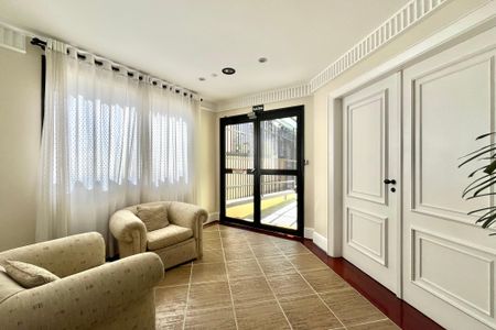 Apartamento à venda com 99m², 3 quartos e 2 vagas Apartamento à venda com 99m², 3 quartos e 2 vagasHall social