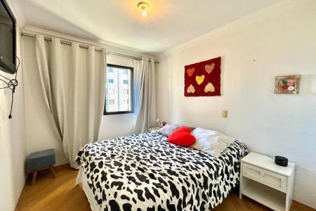 Apartamento à venda com 99m², 3 quartos e 2 vagas Apartamento à venda com 99m², 3 quartos e 2 vagasSuíte