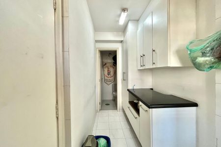 Apartamento à venda com 99m², 3 quartos e 2 vagas Apartamento à venda com 99m², 3 quartos e 2 vagasÁrea de Serviço