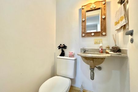 Apartamento à venda com 99m², 3 quartos e 2 vagas Apartamento à venda com 99m², 3 quartos e 2 vagasLavabo