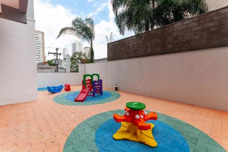 Apartamento à venda com 29m², 1 quarto e sem vaga Apartamento à venda com 29m², 1 quarto e sem vagaÁrea comum - Playground