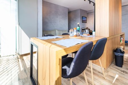 Apartamento à venda com 60m², 1 quarto e 1 vagaÁrea de Serviço