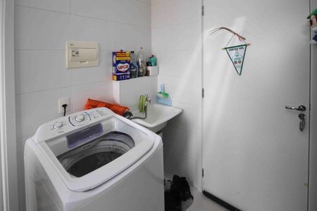 Apartamento à venda com 28m², 1 quarto e sem vaga Apartamento à venda com 28m², 1 quarto e sem vagaCozinha e Área de Serviço