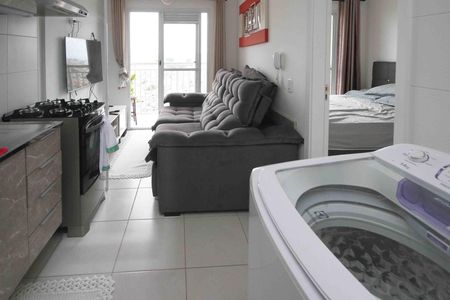 Apartamento à venda com 28m², 1 quarto e sem vaga Apartamento à venda com 28m², 1 quarto e sem vagaCozinha e Área de Serviço