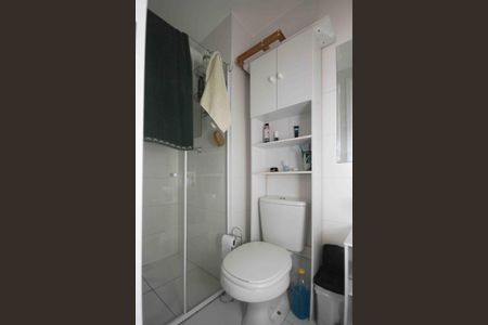 Apartamento à venda com 28m², 1 quarto e sem vaga Apartamento à venda com 28m², 1 quarto e sem vagaBanheiro da Suíte